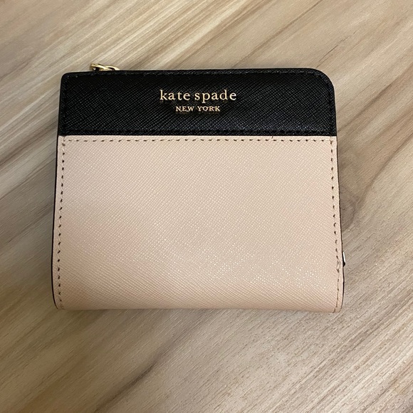 Kate Spade Cameron Small I-zip bifold wallet - Picture 6 of 7